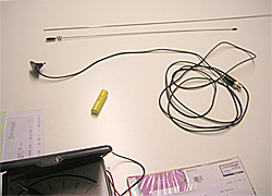 Fig.2 - Il nuovo stilo, confrontato con il vecchio e pronto al taglio